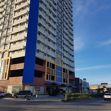 Feel Great Stay Condotels - San Marino Cebu Ngoại thất bức ảnh