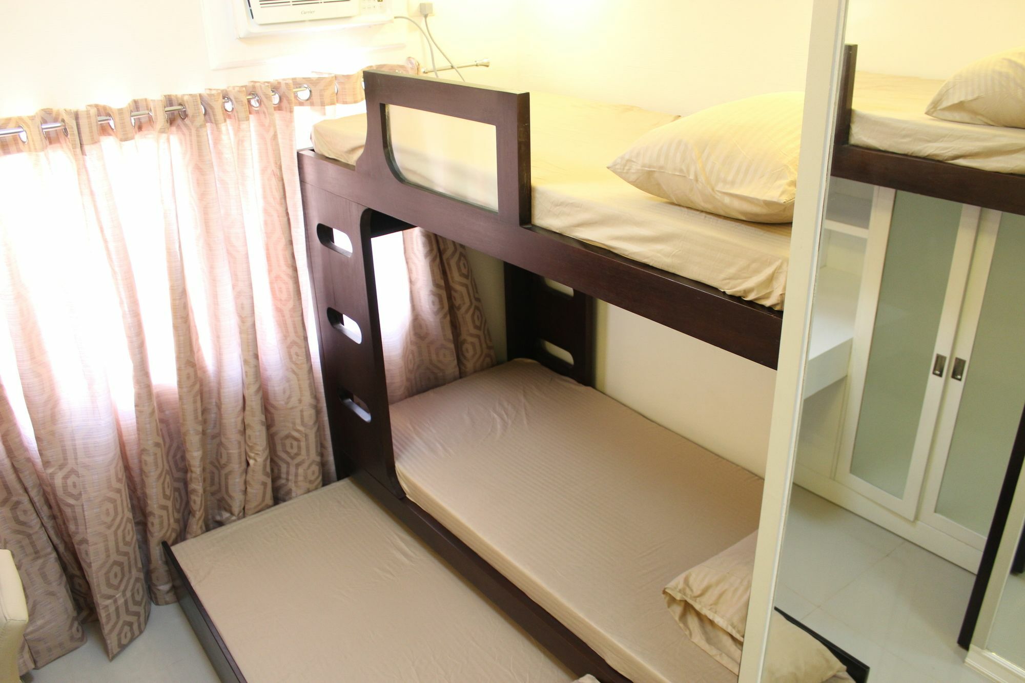Feel Great Stay Condotels - San Marino Cebu Ngoại thất bức ảnh
